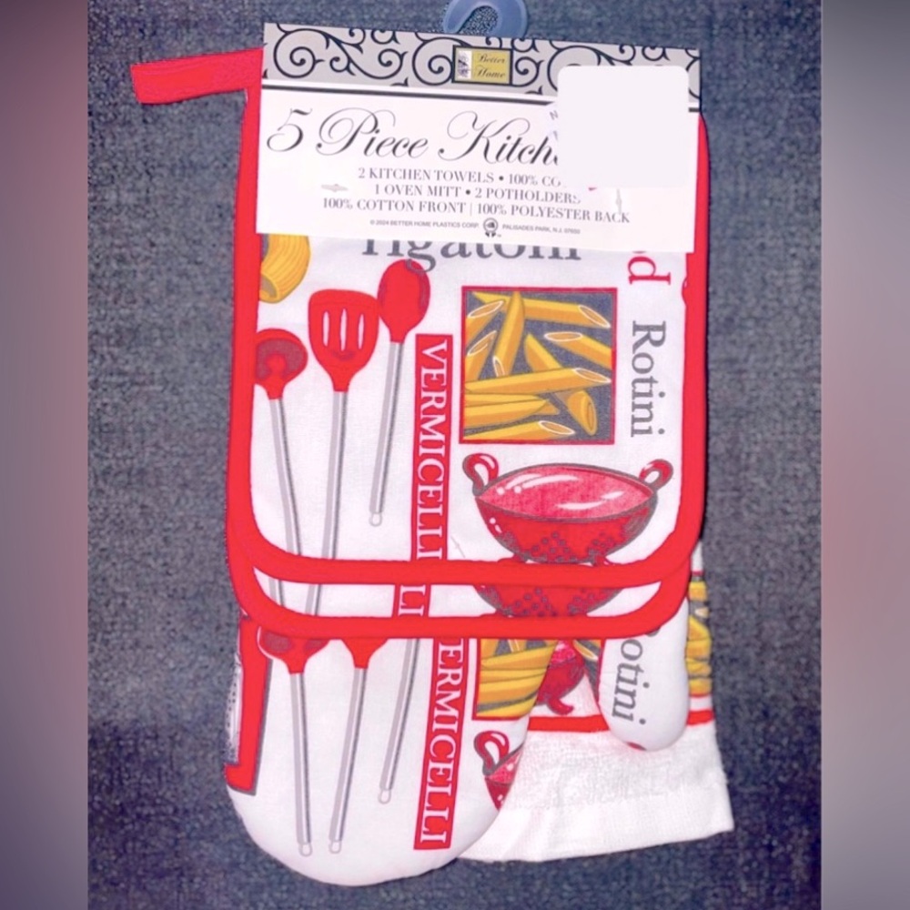 5-Pc Kitchen Set Pasta ~ Towels Pot Holders Oven Mitt Red White Yellow NWT NEW